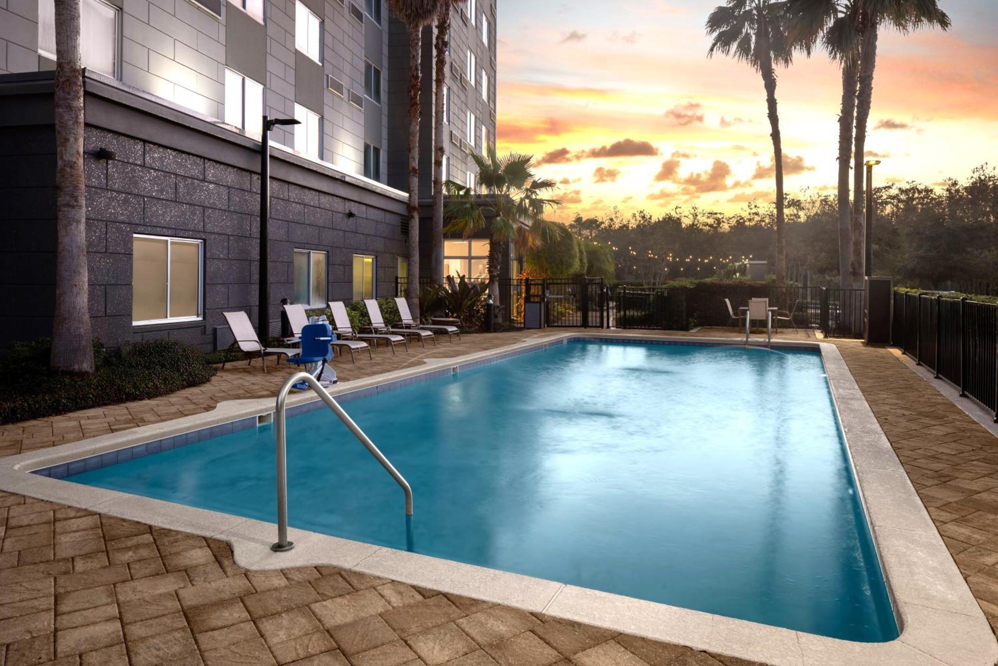 Courtyard By Marriott Orlando South/Grande Lakes Area Williamsburg Ngoại thất bức ảnh